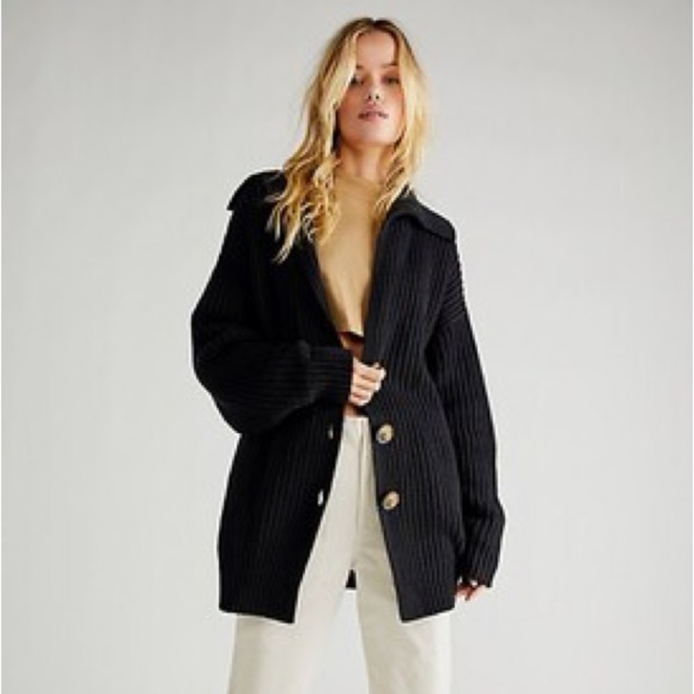 Free People Swim Too Deep Oversized Sweater Cardigan in Black Size S